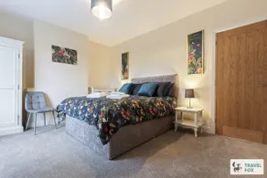 Pear Tree Cottage Pool Table 15mins drive to Alton Towers - Image 2