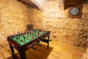 Charming Village Escape with Jacuzzi & Games Room - Image 3