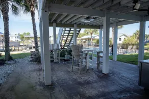 Between The Buoy's 1/ Canal-Front Luxury Duplex - Image 4