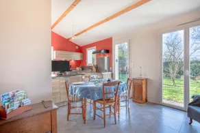 Small house in the countryside - Image 5