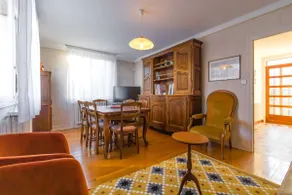 Sweet Villa Burgundy - Image 2