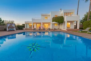 Villa Near Ibiza Town Sleeps 8 - Image 4