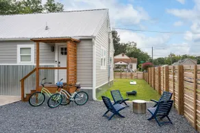 Cargo District Cottage, Bike-Walk-Explore Dwtn ILM - Image 5