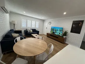 Central Cullen Apartments  - Image 5
