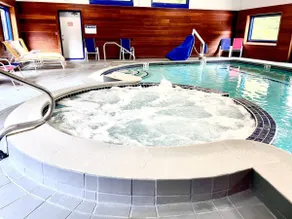 Mount Snow Best View - Sauna|HotTub|Pool|Fireplace - Image 5