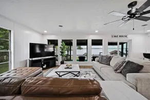 Eagle's Cove: Lake Livingston Waterfront Retreat - Image 3