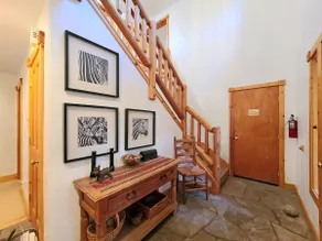 Griggs House - HOT TUB - Close to Tahoe City! - Image 3