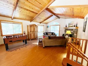 Chalet Lani - HOT TUB - 3 bedroom, 2 bath - Quiet Location! - Image 3