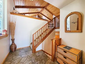 Chalet Lani - HOT TUB - 3 bedroom, 2 bath - Quiet Location! - Image 5