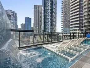 40th Floor Shadow Play Modern Sub-Penthouse with Views, Pool & Sauna - Image 2
