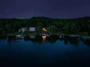 Beach/Lakefront/Hot Tub/Sauna/Fire Pit - Image 2