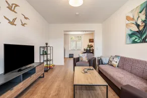 Apartment 4 - Image 3