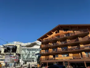Ski-in at Medran Lift with View - Image 4