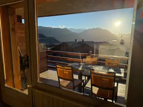 Ski-in at Medran Lift with View - Image 2