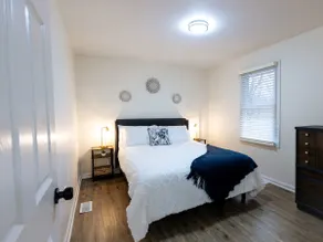 Charming Miller Beach Cottage - Image 3