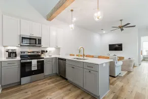 NEW Cottage Retreat • Sports Complex • King Beds - Image 2