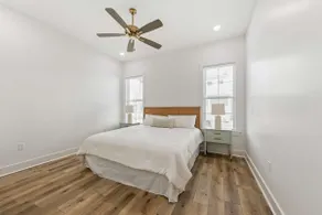 NEW Cottage Retreat • Sports Complex • King Beds - Image 5