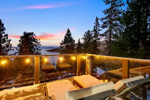 Heavenly lakeview home with hot tub/large kitchen - Image 4