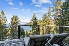Heavenly lakeview home with hot tub/large kitchen - Image 5