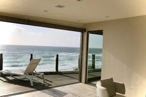 Hi-Tech Hideaway - Modern & Ocean Front! - Image 5