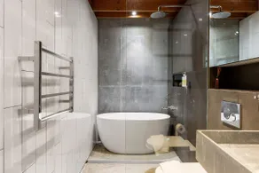 Modern & Stylish 3BR in Redfern - Image 4