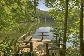 Lakeview Retreat - Image 4