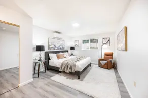 Serene 2BR2BA Single-Floor Home w 3 AC Near Mall - Image 2