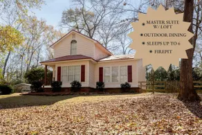 Private 3BD Retreat | Large Yard | Family Stay - Image 4