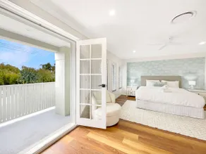 Relaxed Luxury for Families by the Beach - Image 2