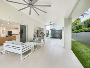 Relaxed Luxury for Families by the Beach - Image 4
