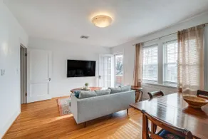 < 3 Mi to Dtwn Roanoke: Inviting Unit w/ Balcony - Image 5