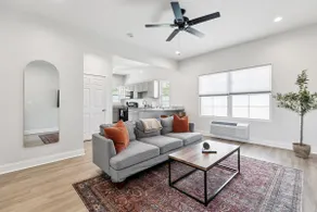 Cottage Vibes in the City - 1BD, 2nd Floor - Image 2