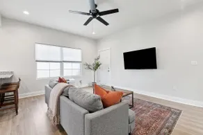 Cottage Vibes in the City - 1BD, 2nd Floor - Image 3