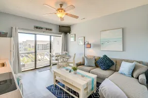 Walk to Beach: Top-floor Condo in Murrells Inlet - Image 3