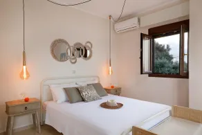 Peach- Sea View Exclusive Maisonette - Image 5