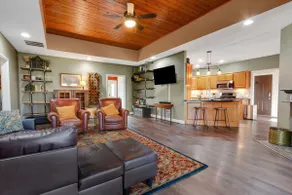 Bur Oak House : Plan Your Perfect Summer Stay - Image 4
