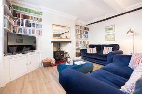 The Book Nook, Woodbridge - Image 2