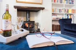The Book Nook, Woodbridge - Image 3