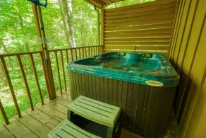 The Nest at Hiding Place Cabins - Image 3