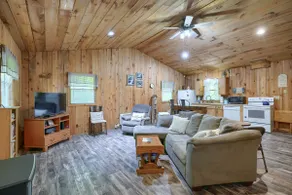 The Nest at Hiding Place Cabins - Image 5