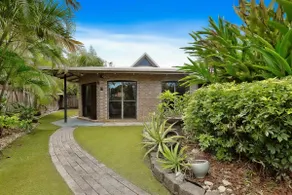 Green Cottage Trinity Beach Pet friendly BBQ - Image 2