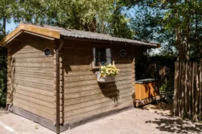CRASH NSTAY | Atrium | Wooden cottage - Image 4