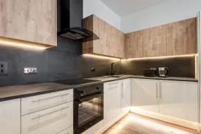 Fabulous 2 Bed Apartment in the Heart of Hull - Image 3