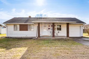 2 Mi to Downtown Logansport: Quiet Home w/ Grill - Image 2