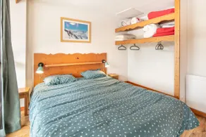 Joubarbes – Walking distance from the station - Image 3
