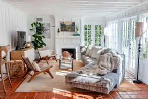 Charming Cottage Walkable to Butterfly Beach - Image 2