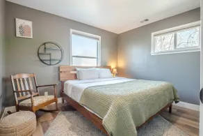 Broadway Bungalow: Pet-Friendly GJ Gem - Image 5