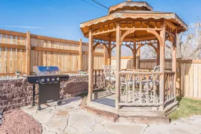 Broadway Bungalow: Pet-Friendly GJ Gem - Image 4