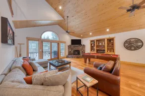 5 Mins to Ski Resort Ping Pong, Pool Table, Deck Donner Ridge by Avantstay - Image 2