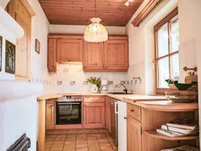 Tyrolean chalet 500 m from the ski lift - Image 4
